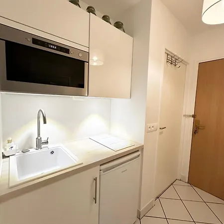 5 Min From Paris - Parking Included Apartment *